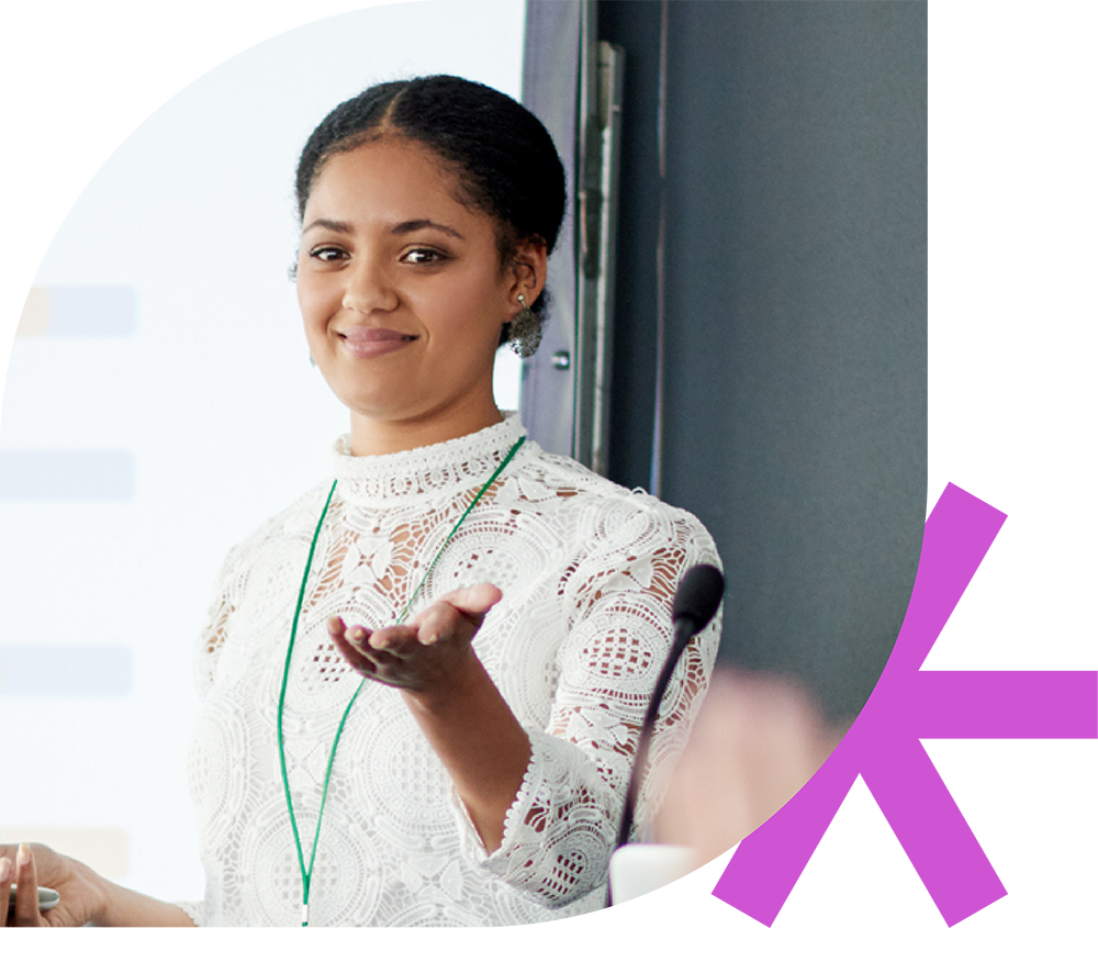 photo presenter smiling